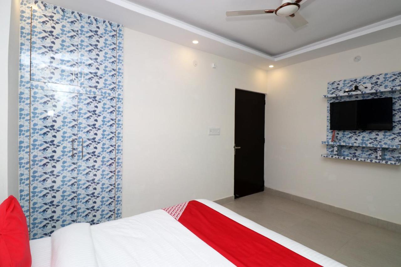 Oyo 25130 Hotel Royal Inn New Delhi Exterior photo